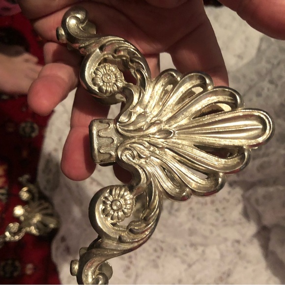 Vintage Elegance silver plated knife stand and two napkin holders - great shape. - Picture 5 of 9